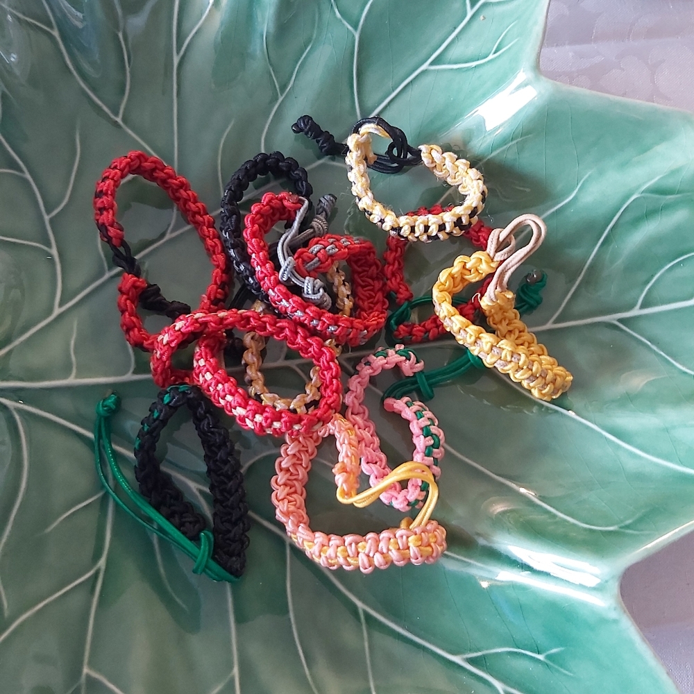 3 for 20$: 12 Kids Bracelet